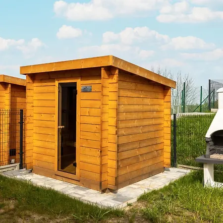 Sunny Hills - By Jantar Vila *