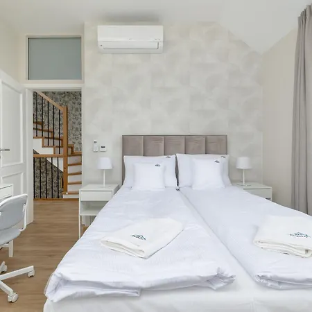 Vila Sunny Hills - By Jantar *