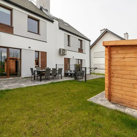 Sunny Hills - By Jantar Kolobřeh