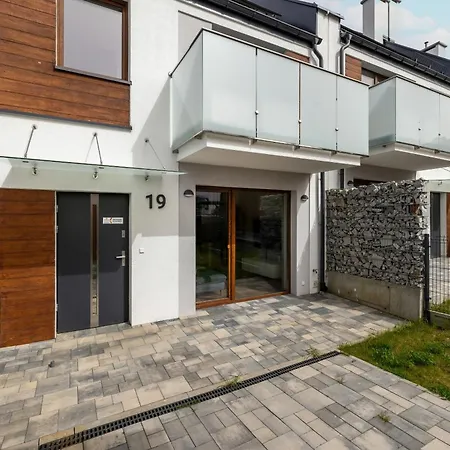 Sunny Hills - By Jantar *