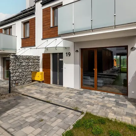 Sunny Hills - By Jantar Kolobřeh