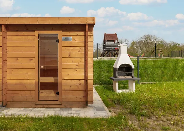 Sunny Hills - By Jantar * 科沃布热格