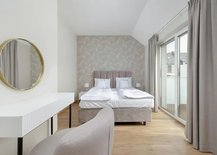 Sunny Hills - By Jantar 别墅 *