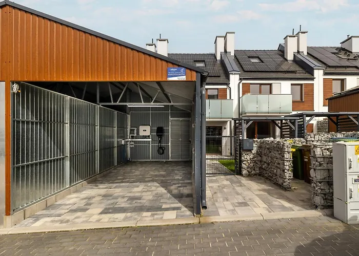 Sunny Hills - By Jantar 科沃布热格