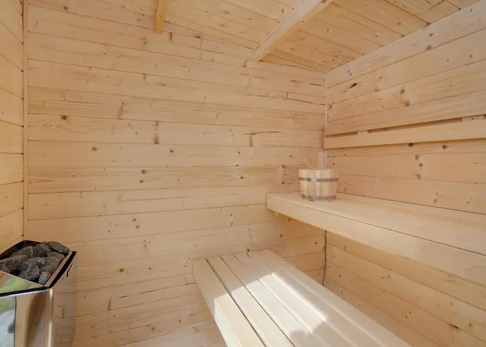 Sunny Hills - By Jantar